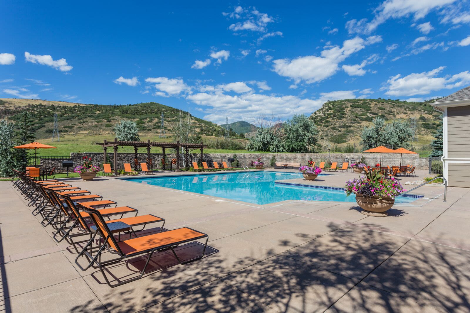 Photos of Dakota Ridge in Littleton, CO Apartments